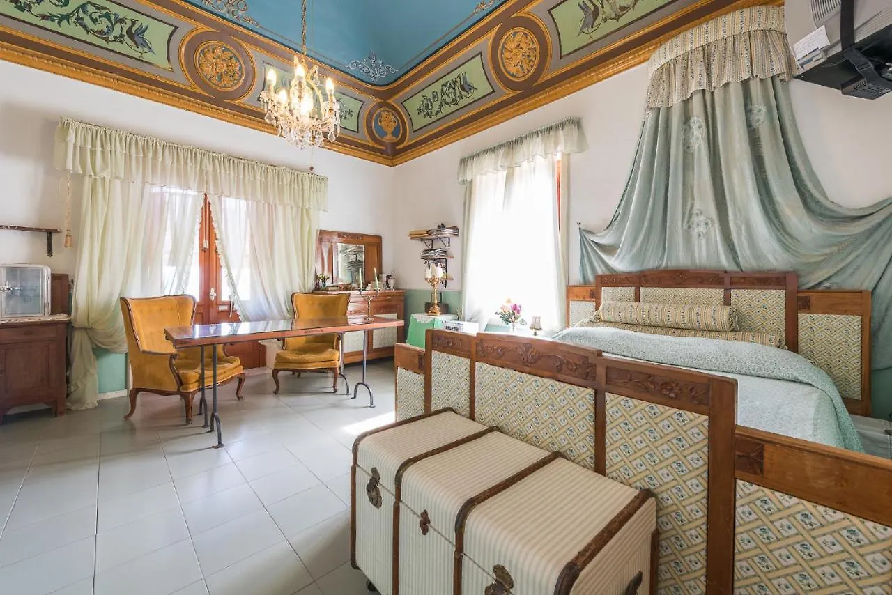 Villa Mariella Pittorino - Camere In B&B Leni 3*,  Italy