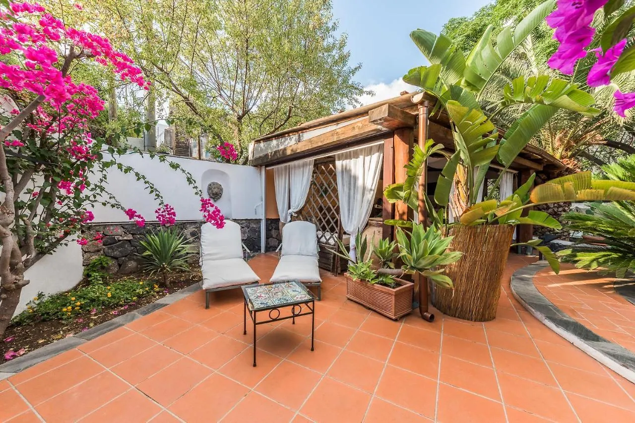 Villa Mariella Pittorino - Camere In B&B Leni