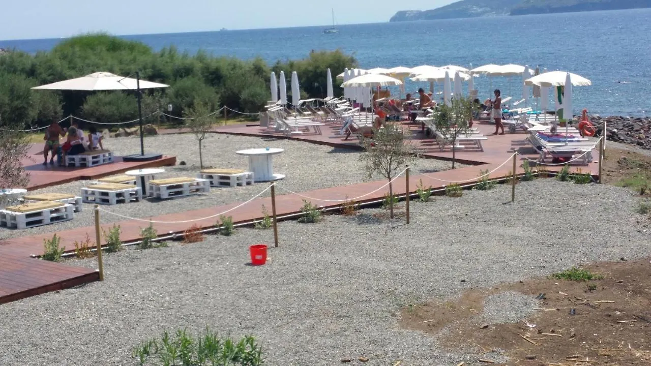 Villa Mariella Pittorino - Camere In B&B Leni 3*,