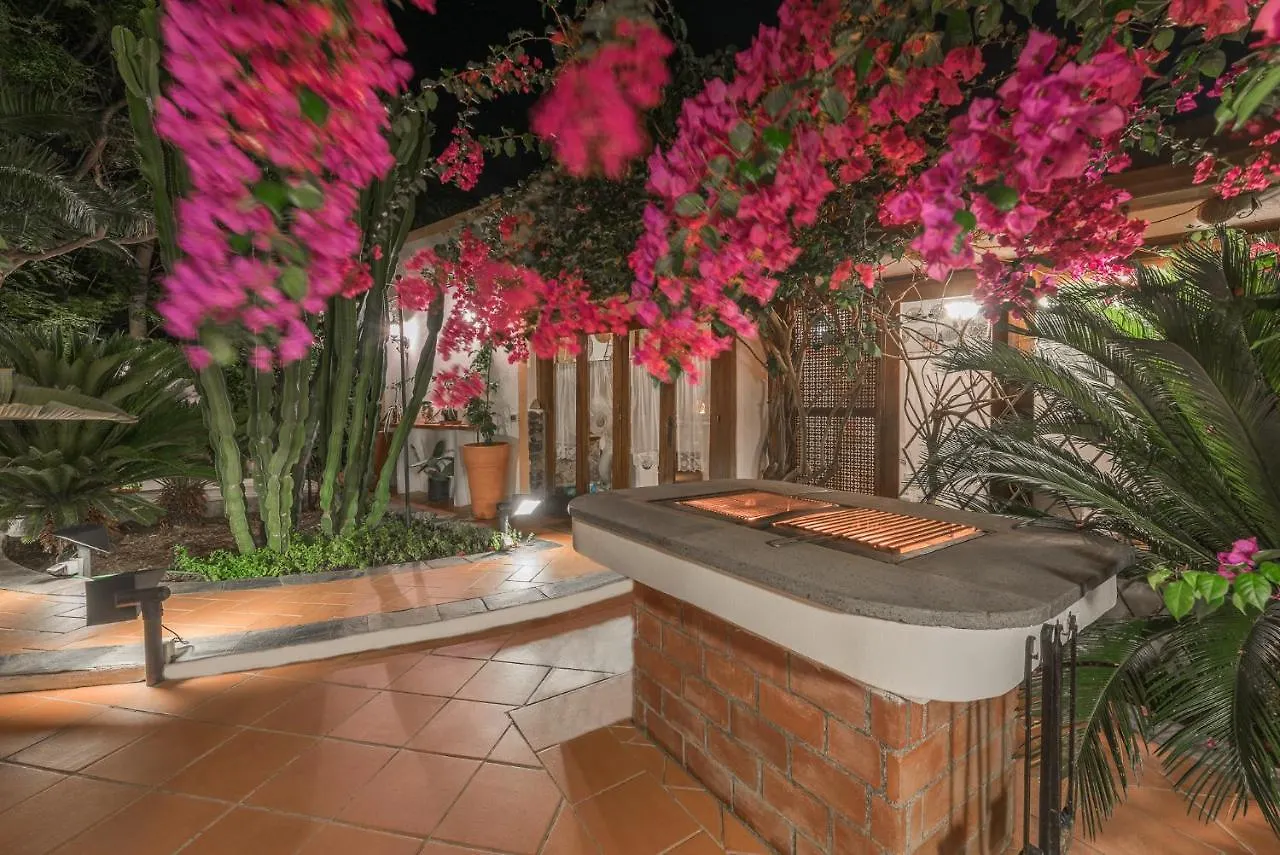 Bed & Breakfast Villa Mariella Pittorino - Camere In B&B Leni